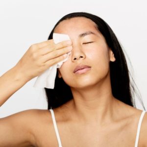 sustainable_skincare_face_wipes_-300x300.jpg